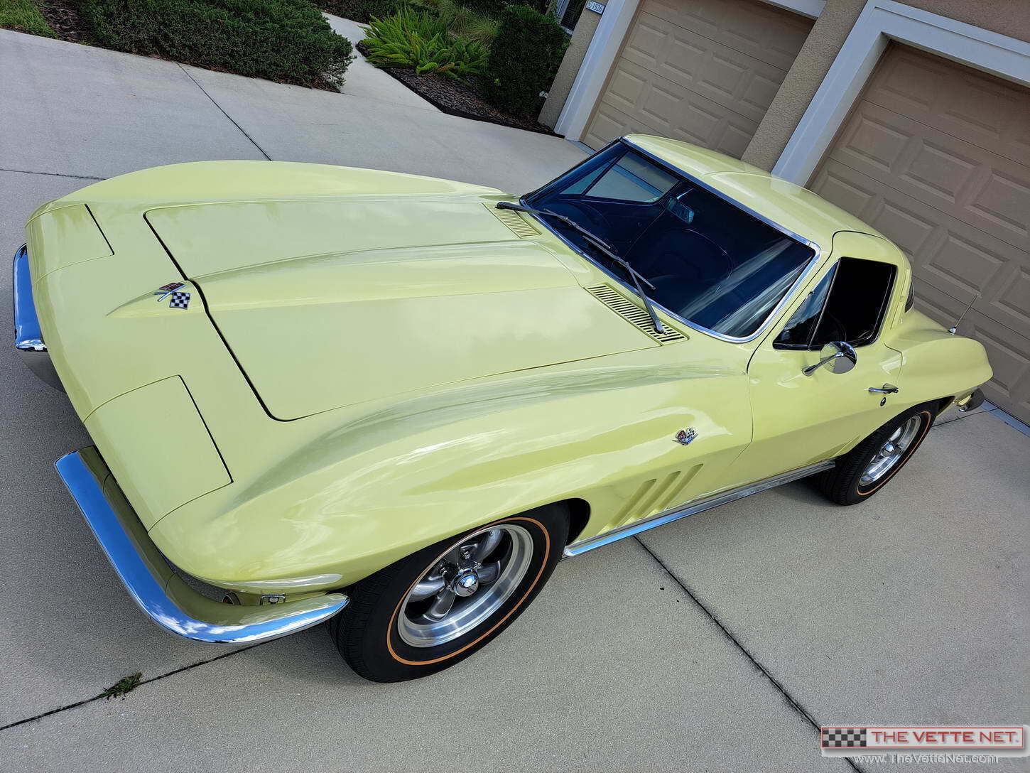 1965 Corvette Coupe Goldwood Yellow