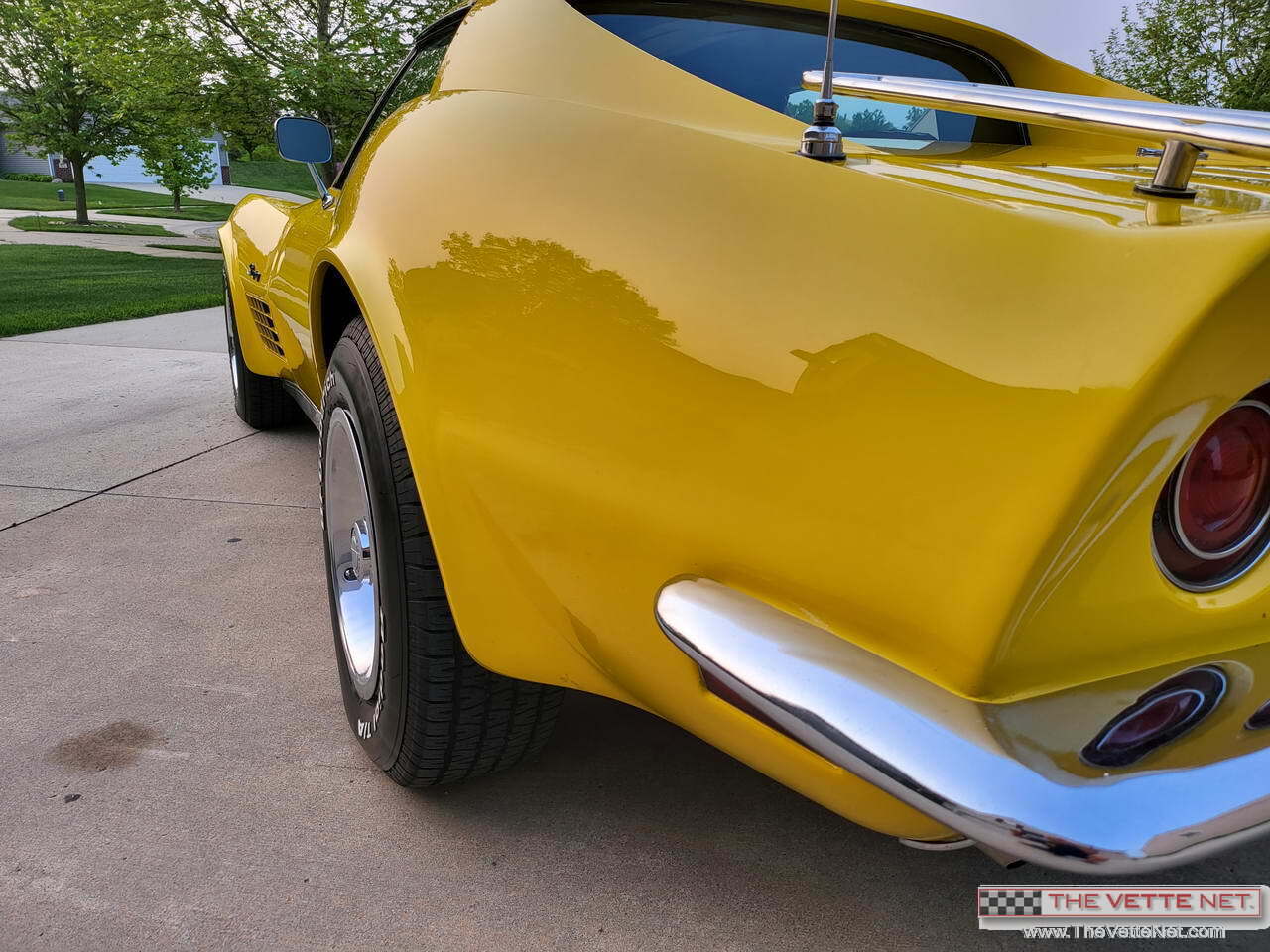 1972 Corvette Coupe Sunfire Yellow