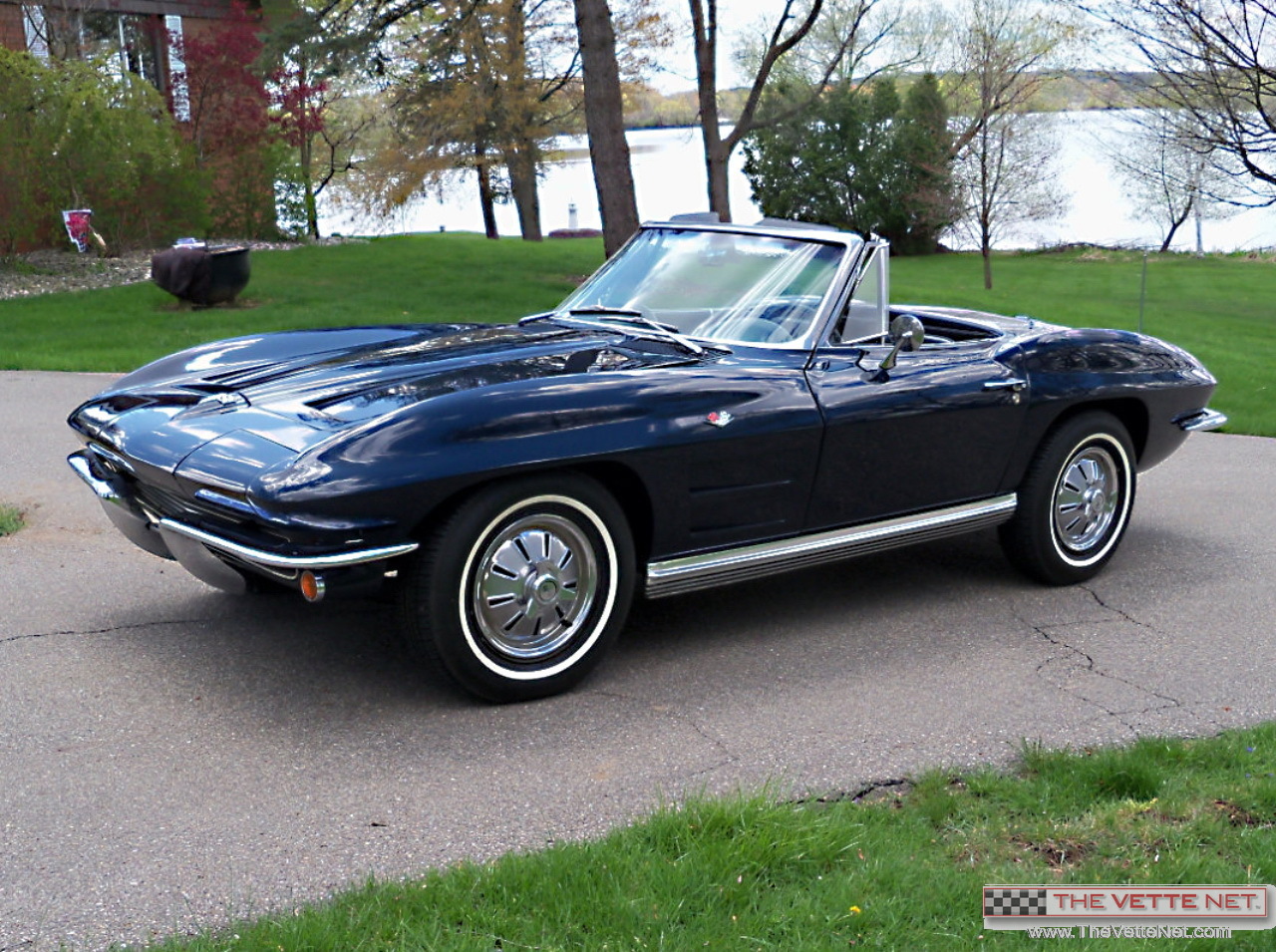 1964 Corvette Convertible Dark Blue