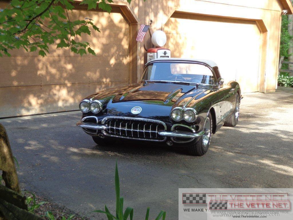 1958 Corvette Convertible Black with Silver Coves