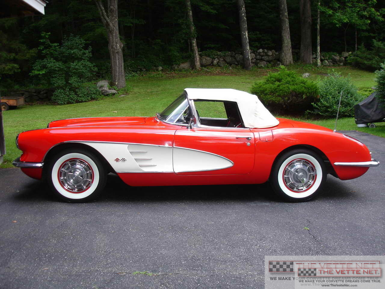 1960 Corvette Convertible Roman Red White Coves