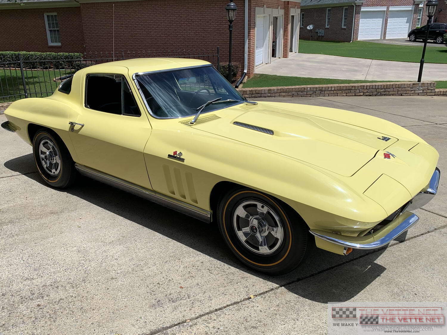 1966 Corvette Coupe Sunfire Yellow