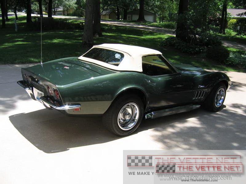 1969 Corvette Convertible Fathom Green aka British Racing Green