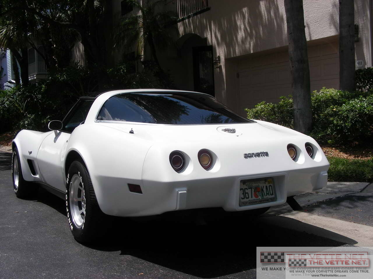 TheVetteNet.com - 1978 Corvette T-Top White