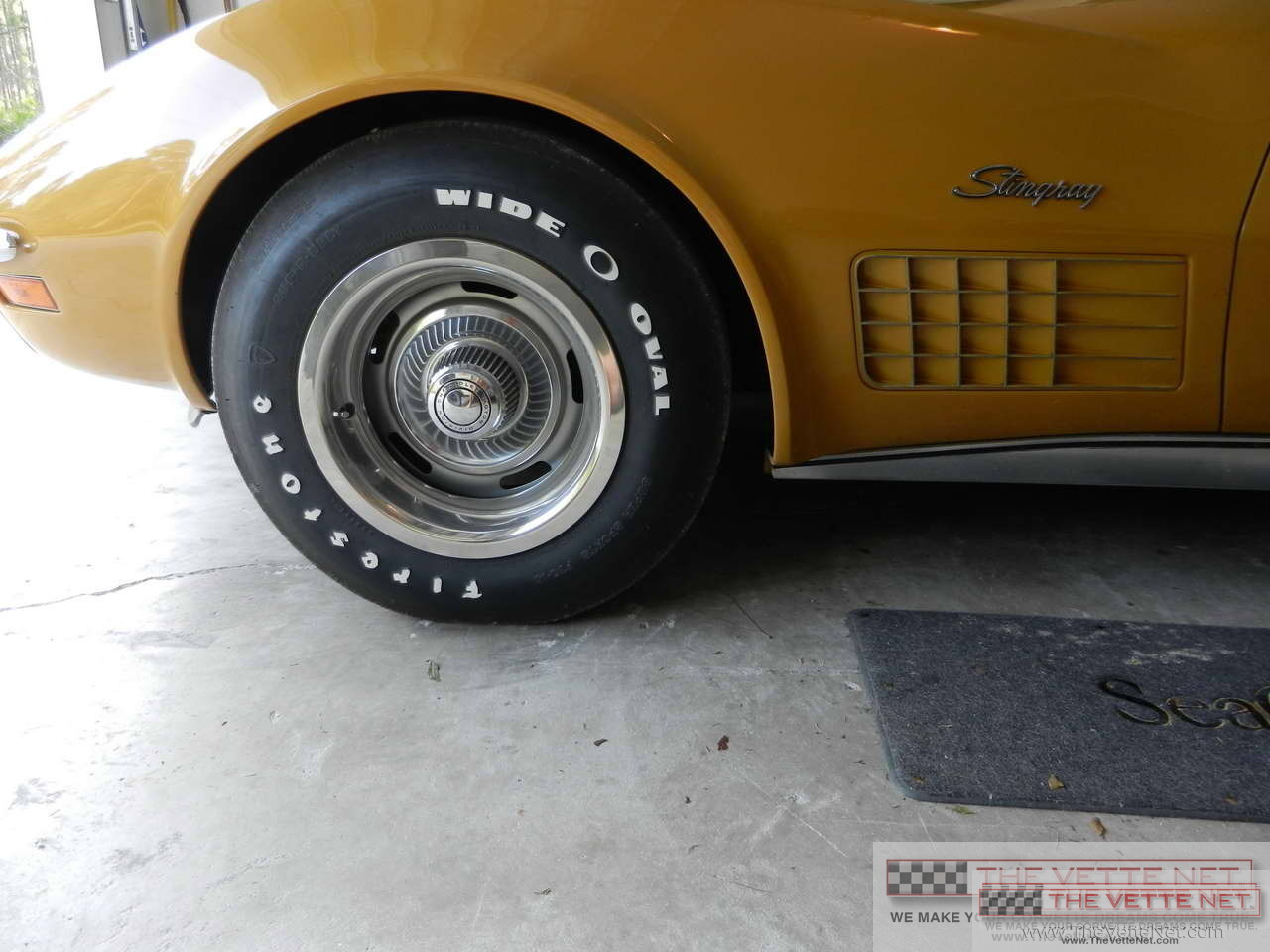 1972 Corvette T-Top Warbonnet Yellow
