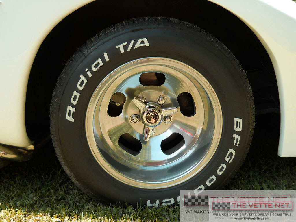 1975 Corvette T-Top Classic White