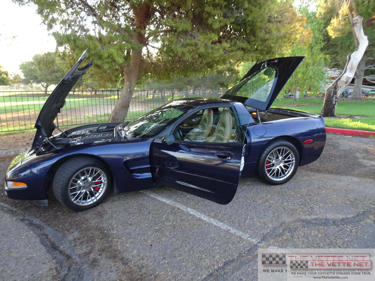 2001 Corvette Coupe Navy Blue Metallic