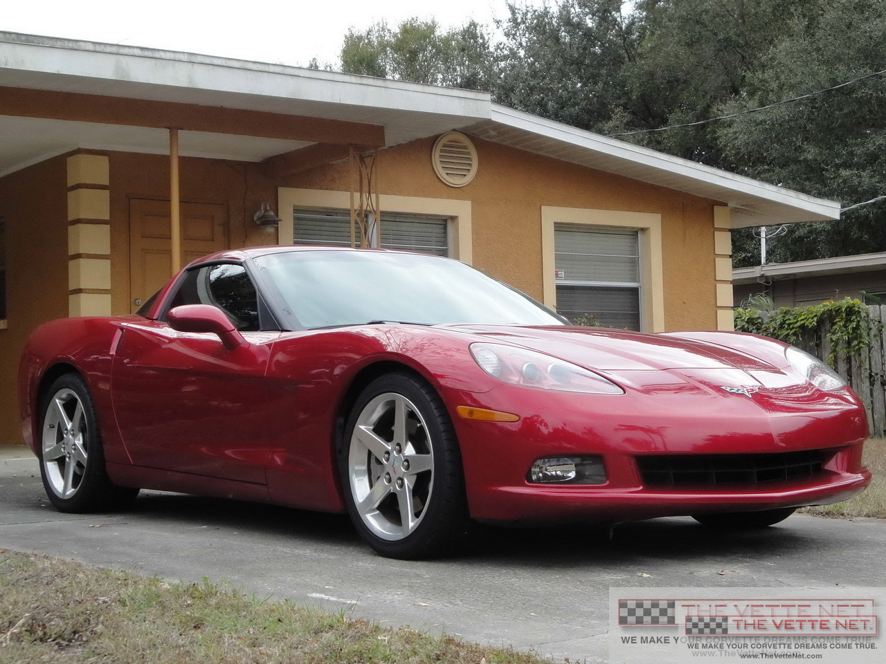 2005 Corvette Coupe Magnetic Red