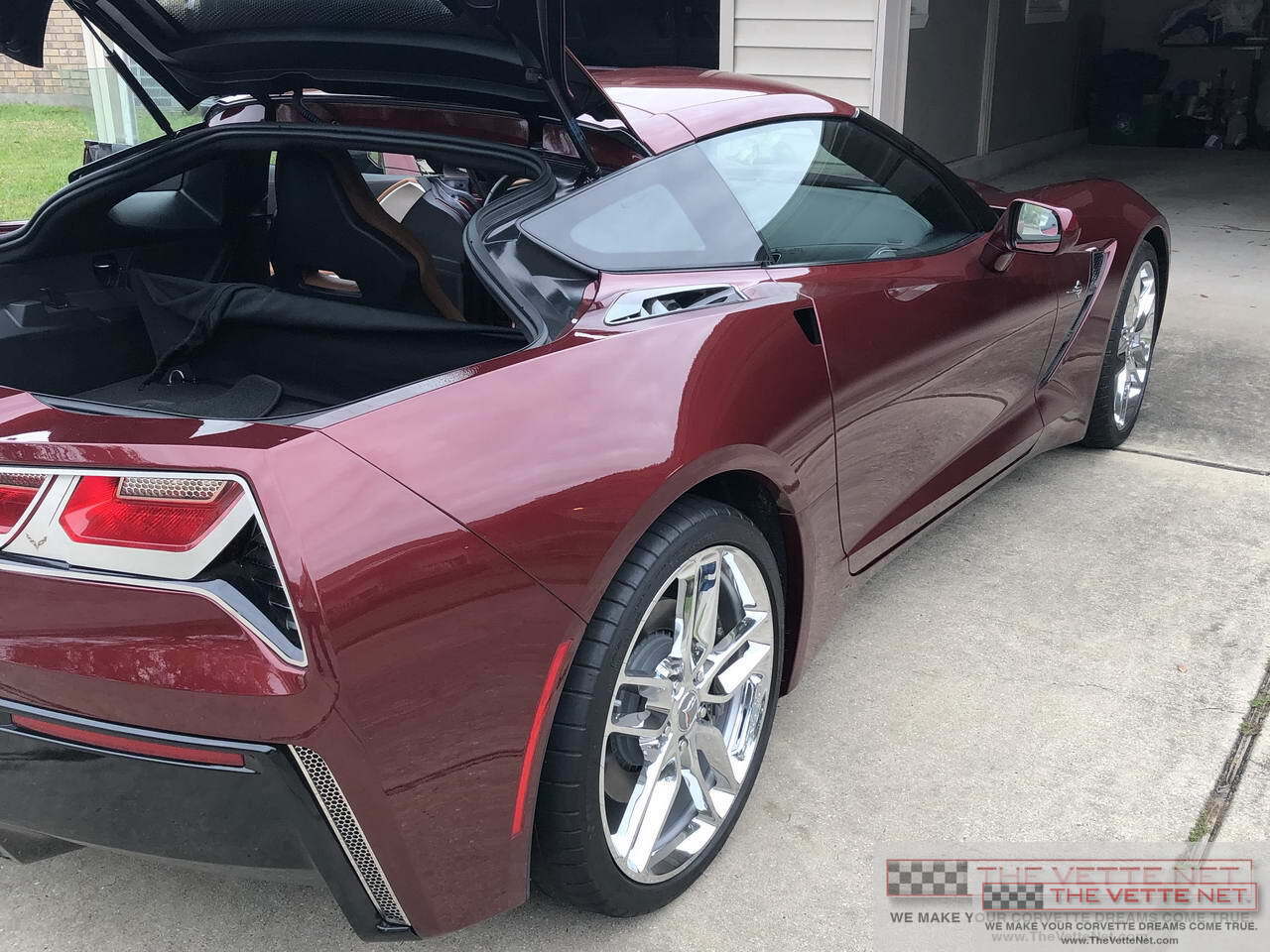 2019 Corvette Coupe LongBeach Red
