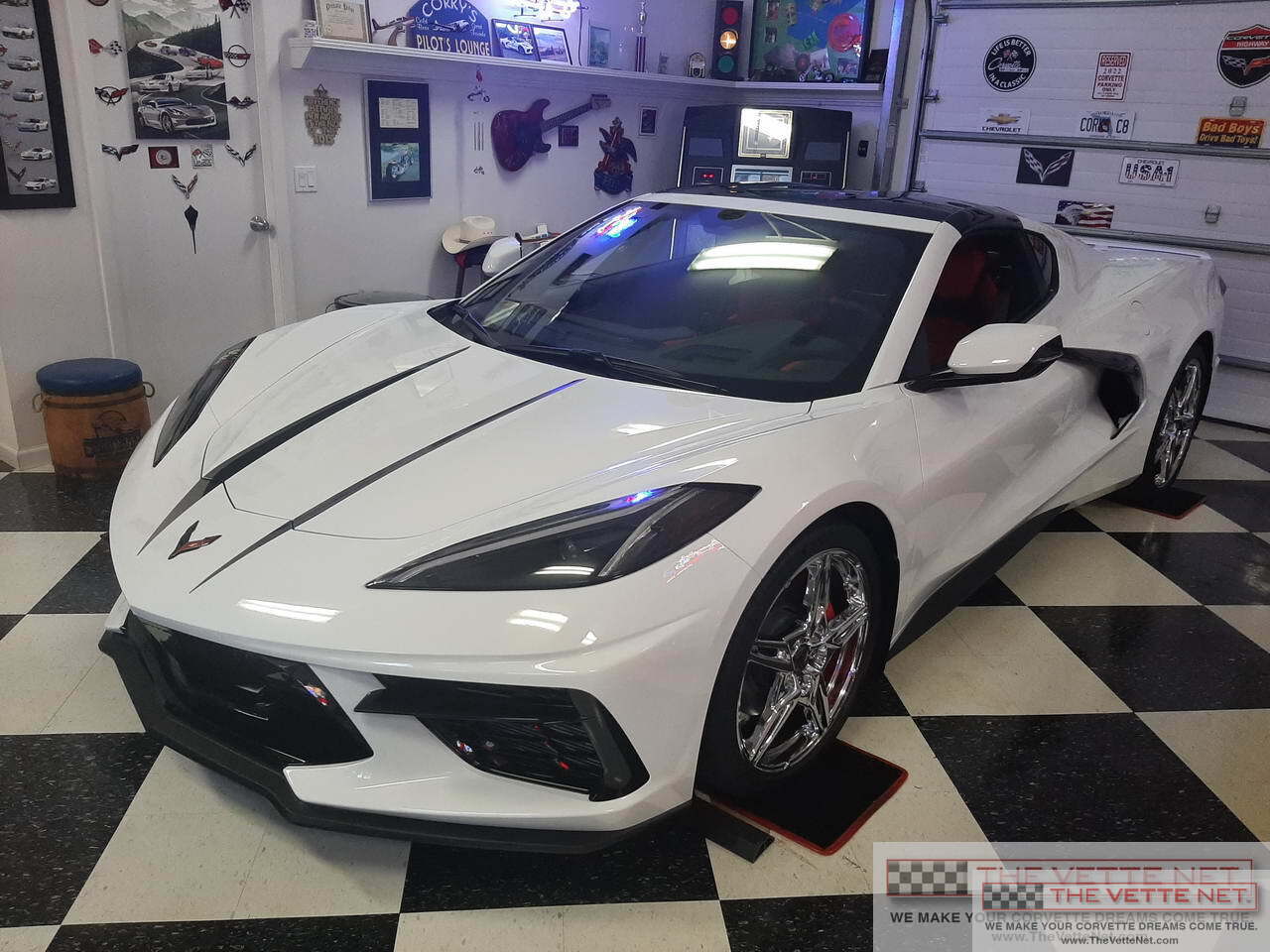 2022 Corvette Coupe White